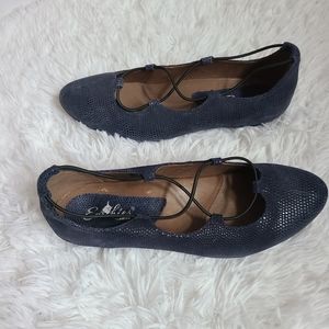 Earthies by earth navy strappy flats size 9